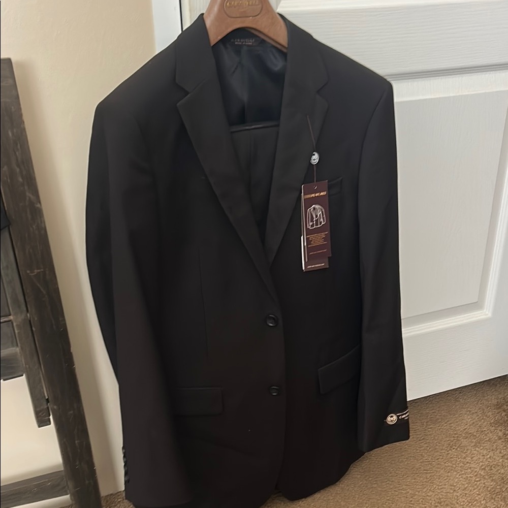 Black Caravelli Suit